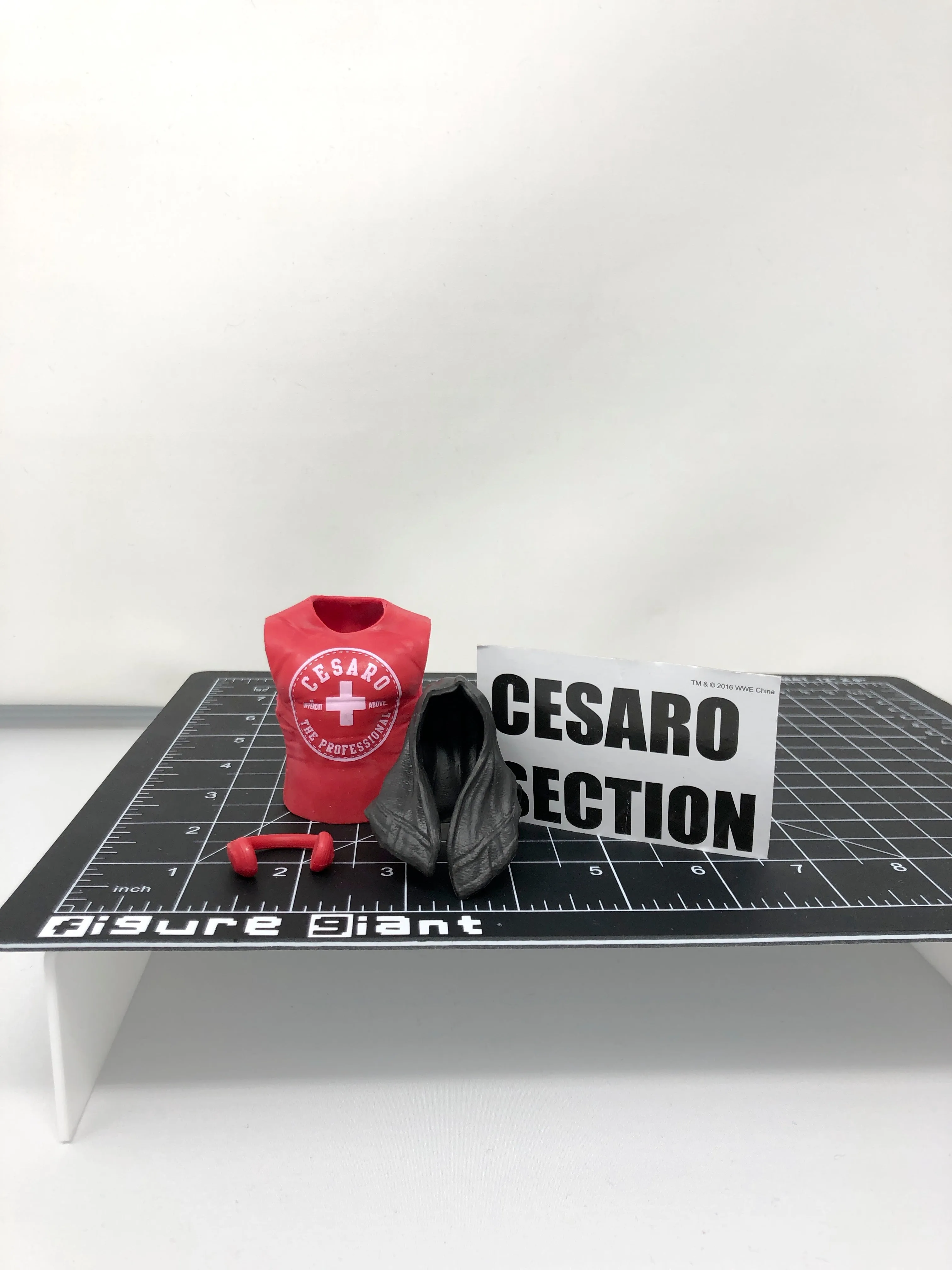 Cesaro Accessories Set