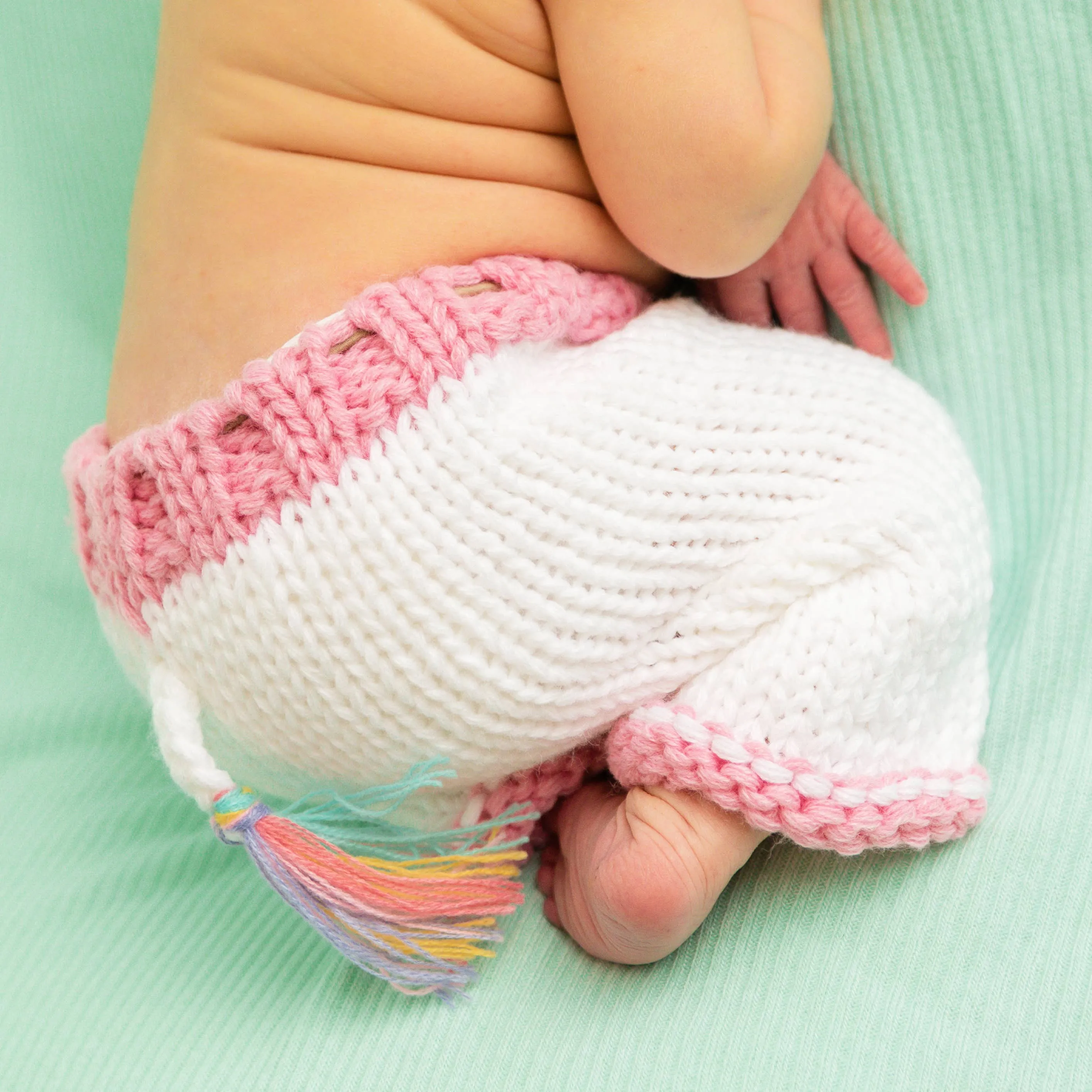 Newborn Unicorn Beanie Hat & Pants Set