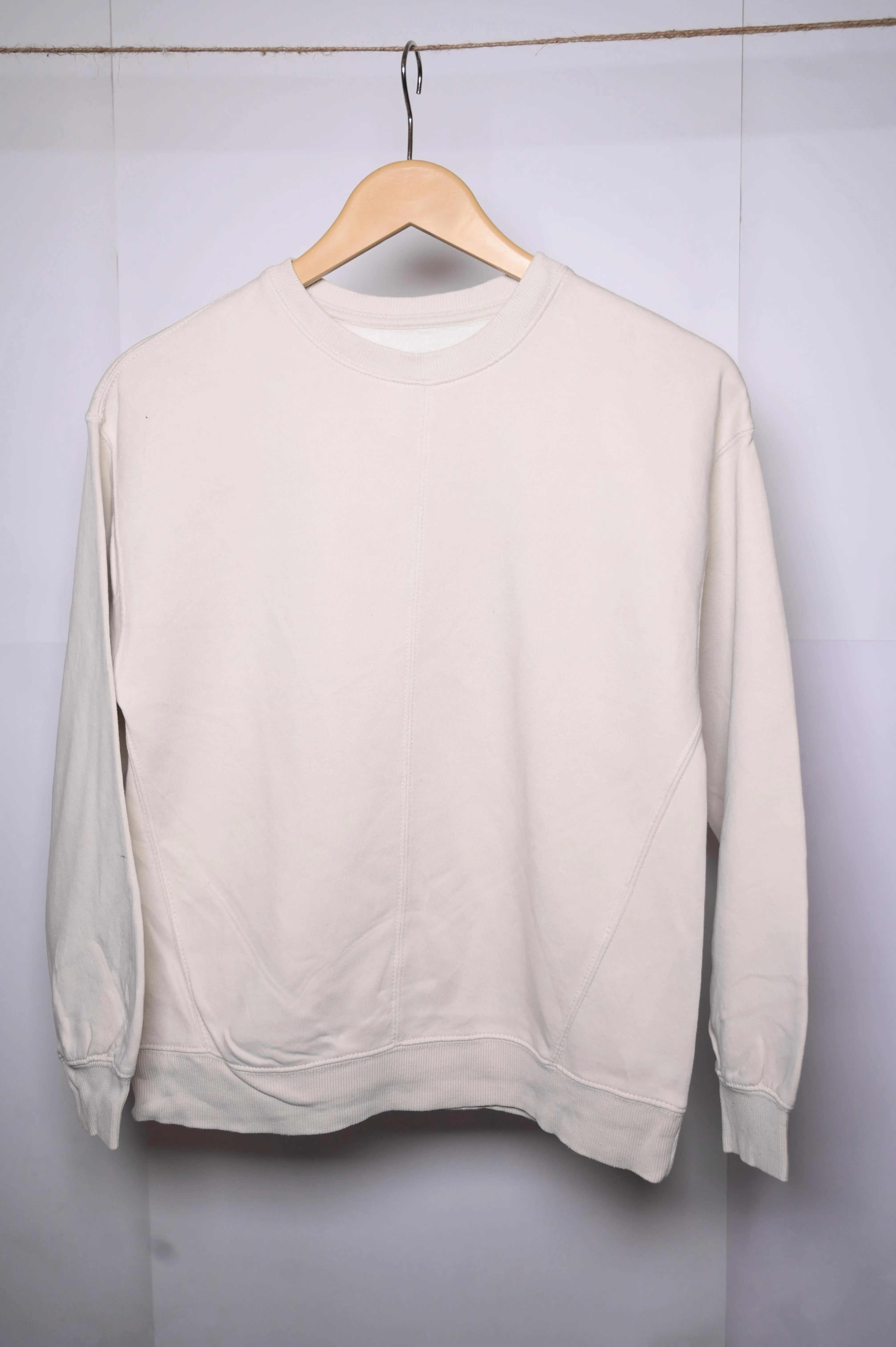 Zara Cream Sweatshirt - Medium